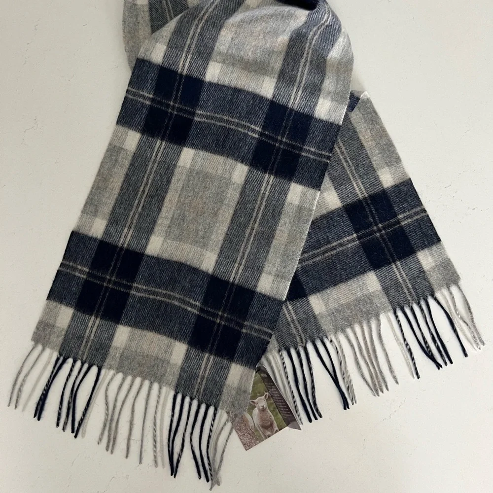 NWT Ballantrae Edinburgh 100% Lambswool Scarf - Picture 6 of 9